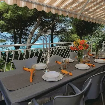Maja Holiday home *