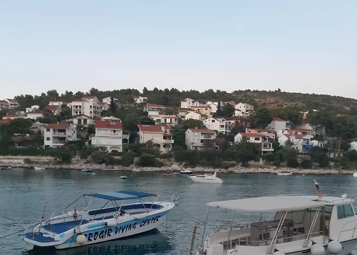 Maja Hébergement de vacances *